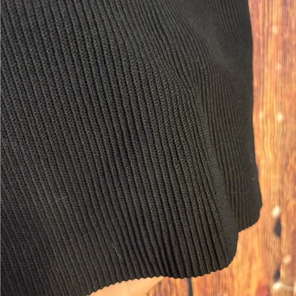 Babaton Black Ribbed Halter Top - Picture 2 of 3